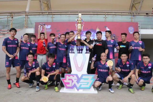 利字合砍63分三球空砍50分 雄鹿险胜黄蜂4连胜