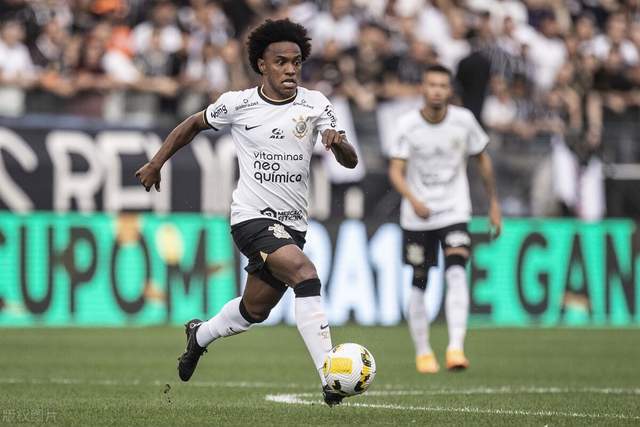 萨卡：大卫-路易斯对我影响最大