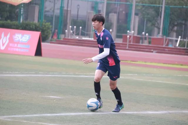 2026上海乒乓球嘉年华开幕 乒乓名将点赞全民观赛参赛新体验